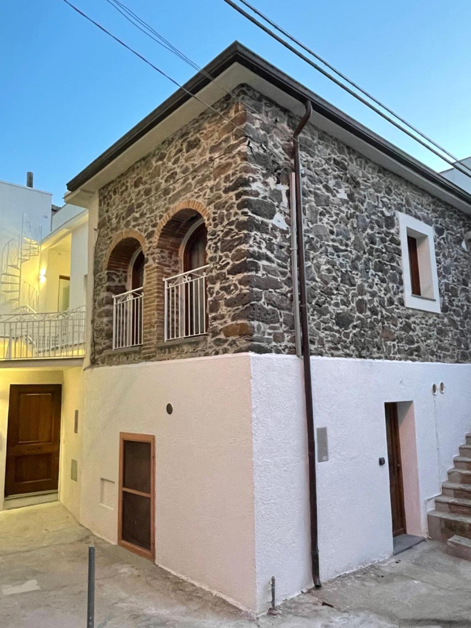 Sa Troppa De Sos Chentu Hotel Dorgali Exterior photo
